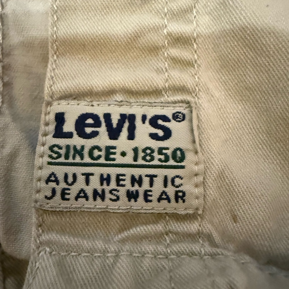 Vintage Levi’s Light Tan Button-Up Shirt size L - Picture 7 of 8